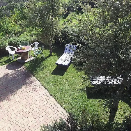 斯斯雷洛公寓 *