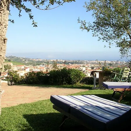 Casa Cicirello * جيارديني ناكسوس